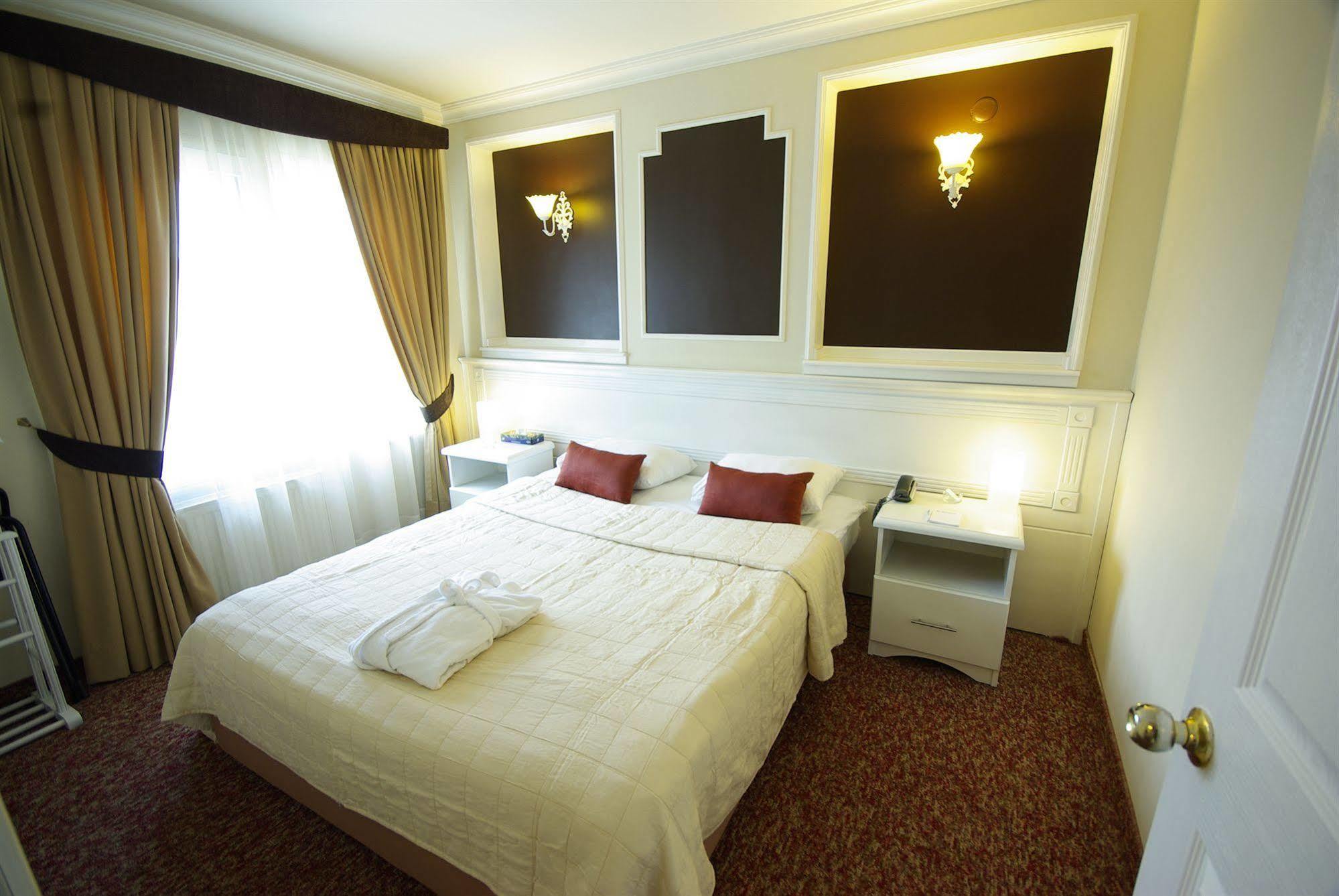 La Palace Suites Sisli Istanbul Exterior foto